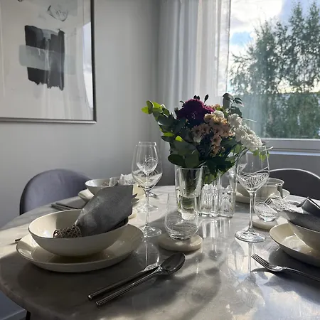 Charming Comfort In The Heart Of Snowy Apartman Rovaniemi